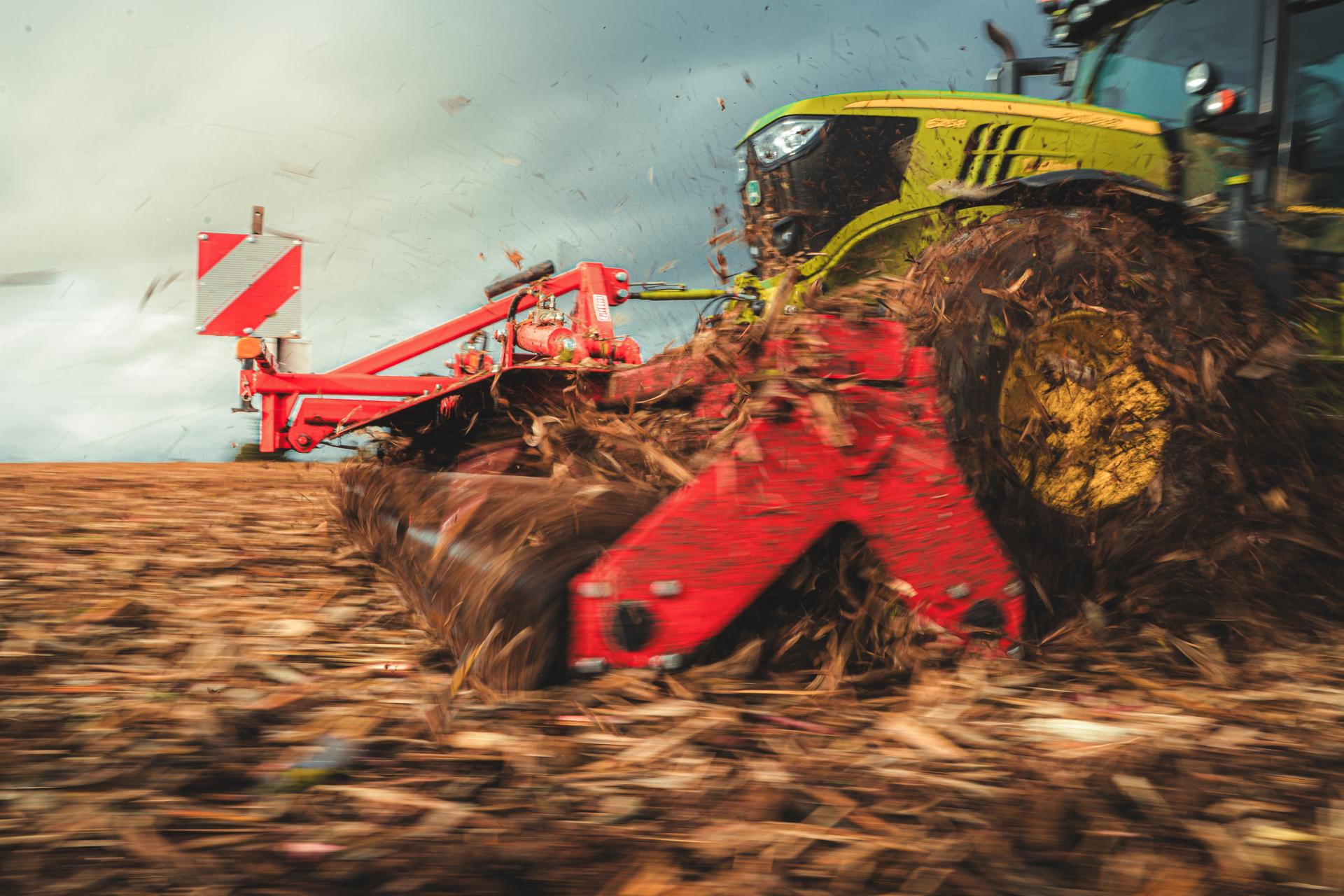 ROLLCUT Quivogne - destruction de couverts v&eacute;g&eacute;taux avec r&eacute;sidus au sol